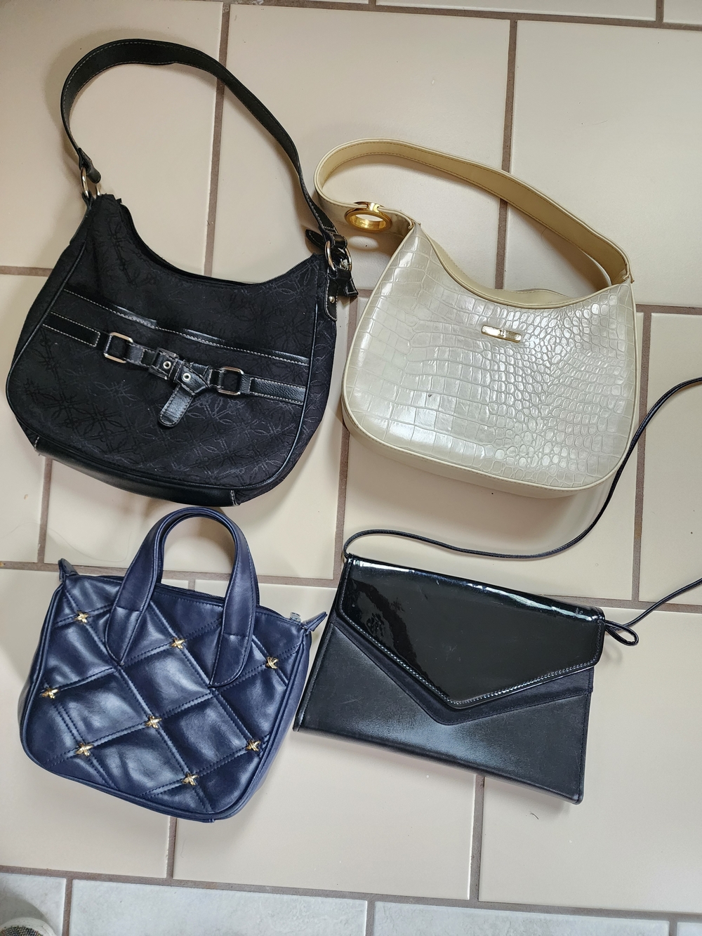 Good Condition Bag Lot (4 ct.)